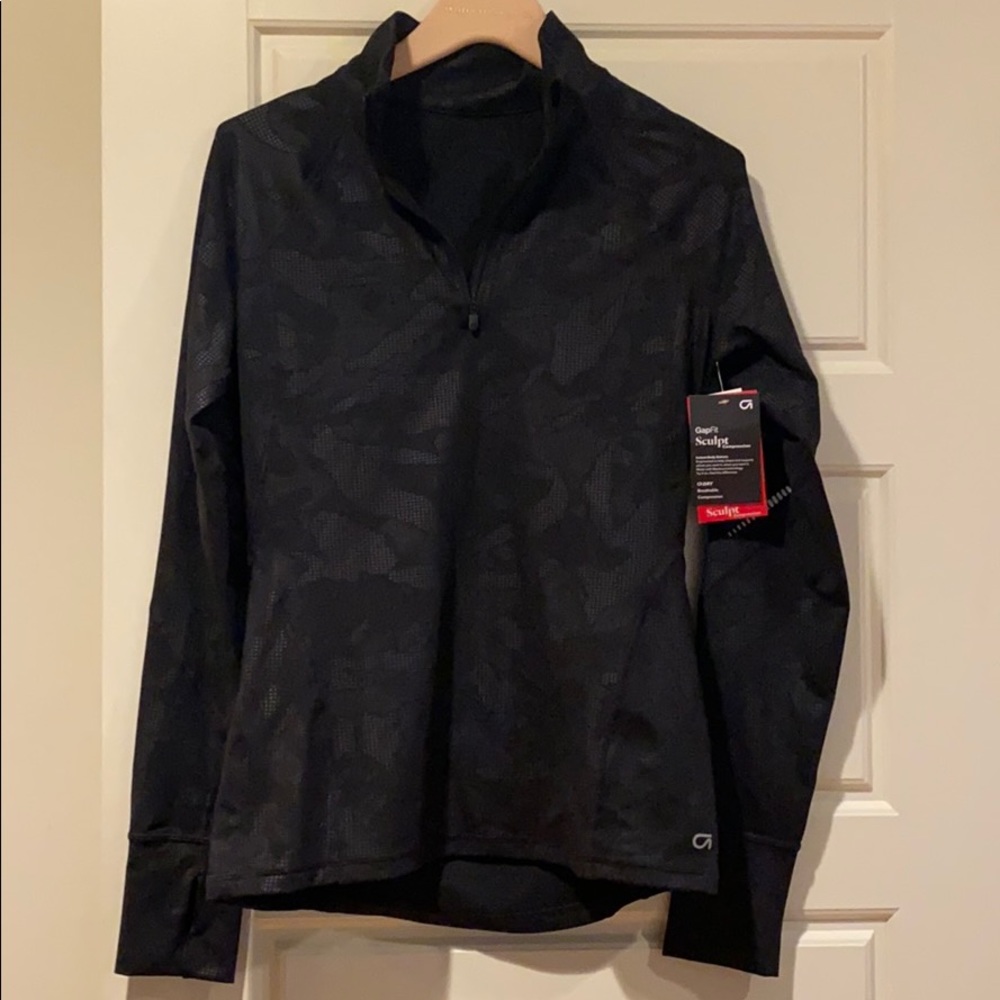 NWT Gap Sculpt Compression Quarter Zip